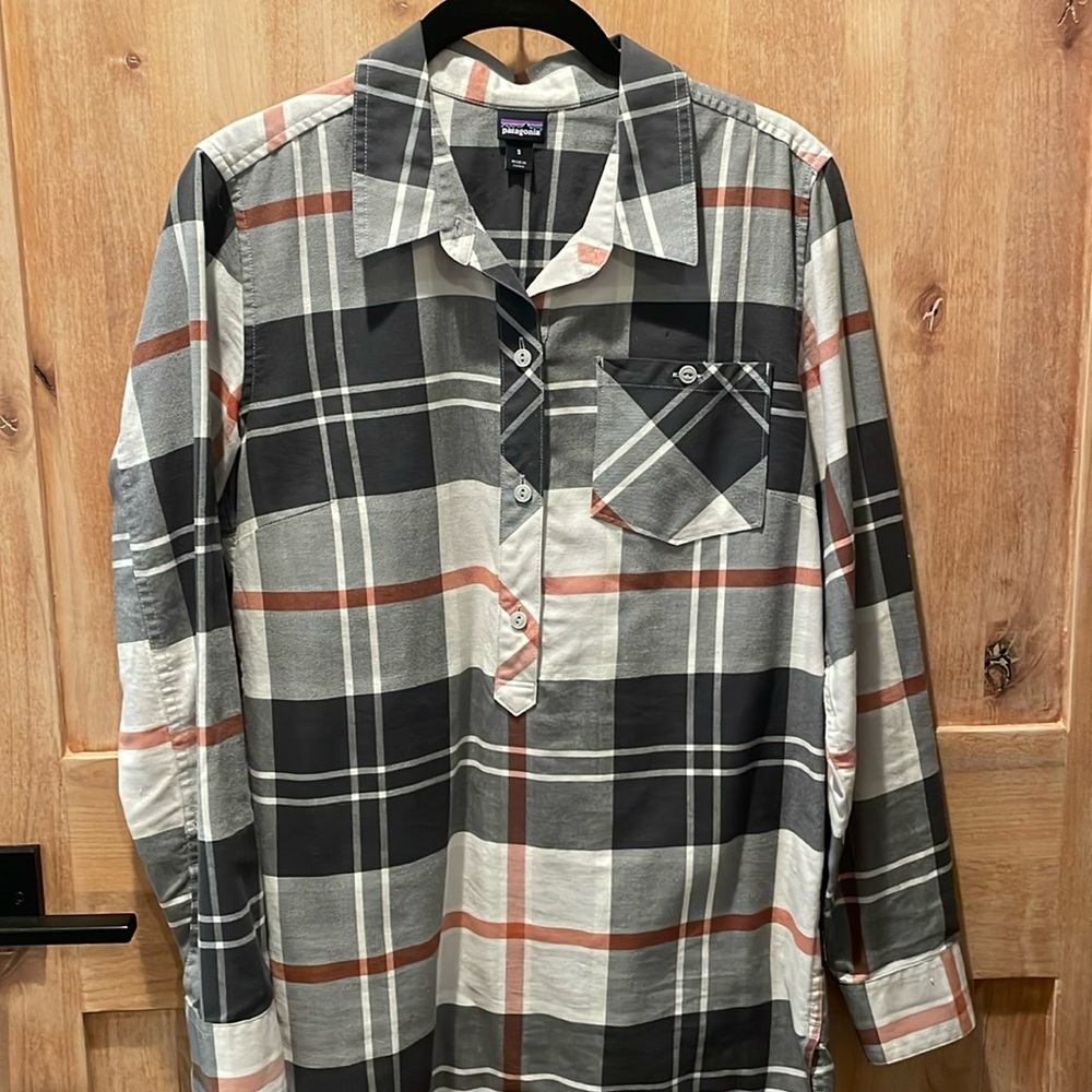 Patagonia button up shirt